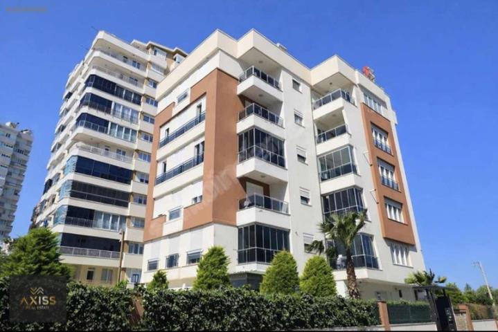 FENER MAHALLESİ SİTE İÇERİSİNDE KAPALI OTOPARK HAVUZ